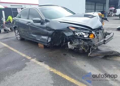 2008 Honda Accord 2.4 Ex-L from USA, damaged, VIN 1HGCP26868A133158